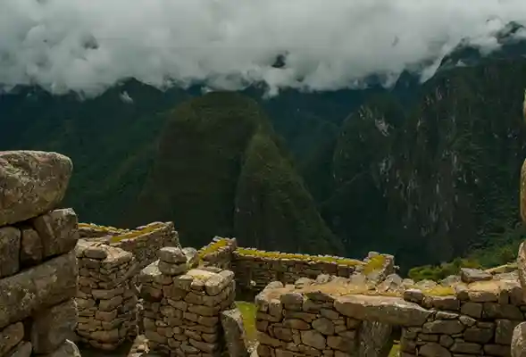 Machu Picchu: La Guía Definitiva para Descubrir la Ciudadela Inca